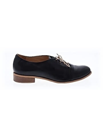 Julia Bo Flats (view 1)