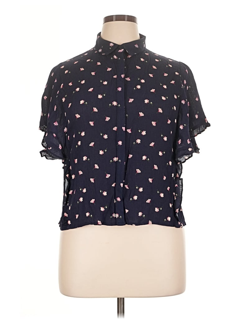 Elodie Short Sleeve Blouse In Black