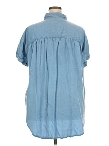 Ava & Viv Short Sleeve Blouse (view 2)
