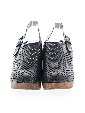 Eric Michael Heels (view 2)