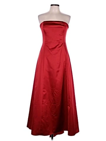 Debut Cocktail Dress (view 1)