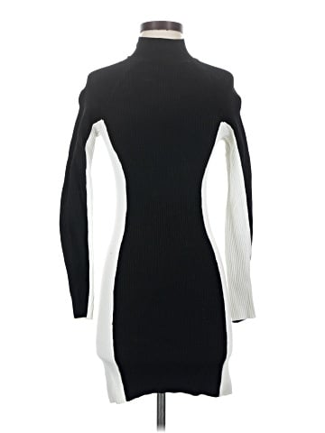 Urban Outfitters Casual Dress (view 1)