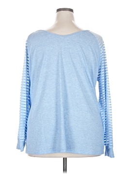 Unbranded 3/4 Sleeve T-Shirt (view 2)