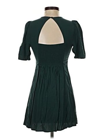 Old Navy Casual Dress (view 2)