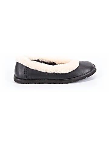 Ugg Flats (view 1)