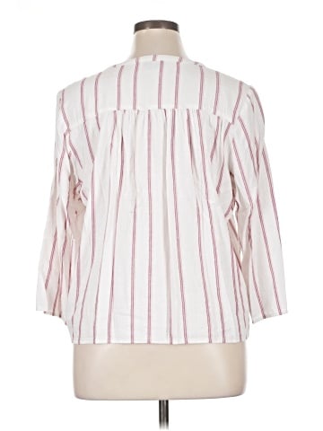 Splendid 3/4 Sleeve Button-Down Shirt (view 2)