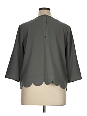The Limited 3/4 Sleeve Top (view 2)