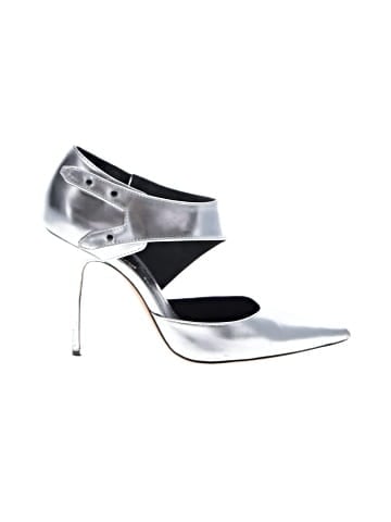 Elizabeth and James Heels (view 1)