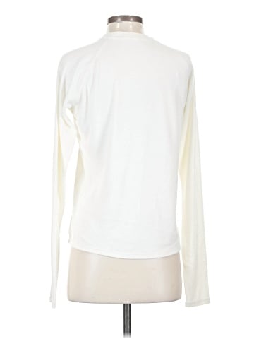 Uniqlo Turtleneck Sweater (view 2)