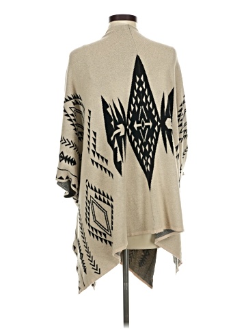 Charlotte Russe Poncho (view 2)
