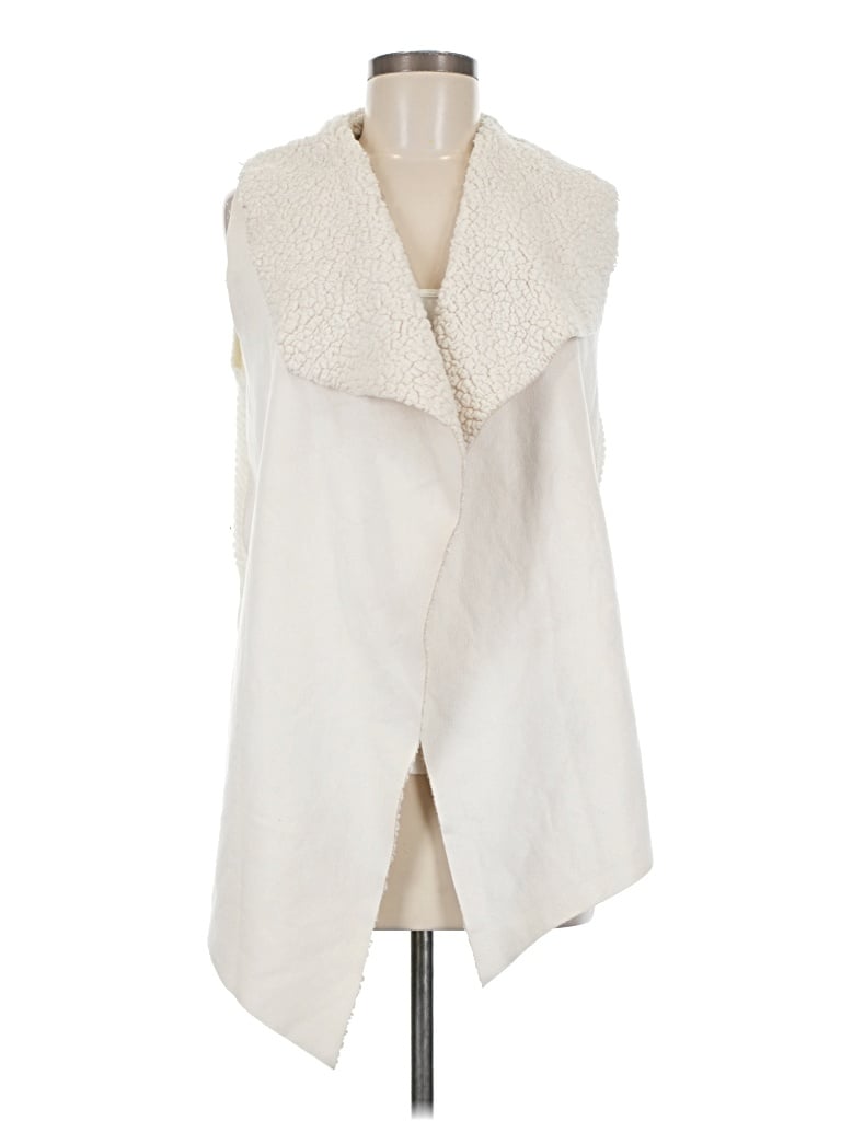 Pre-owned Almost Famous Faux Fur Vest In Ivory