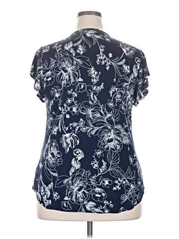 Liz Claiborne Short Sleeve T-Shirt (view 2)