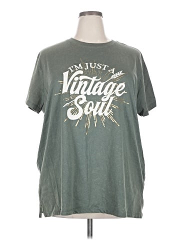 Maurices Short Sleeve T-Shirt (view 1)