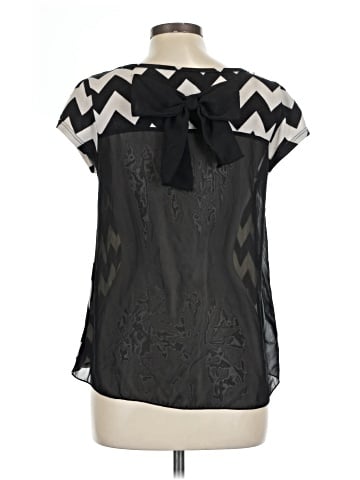 Oboe Short Sleeve T-Shirt (view 2)