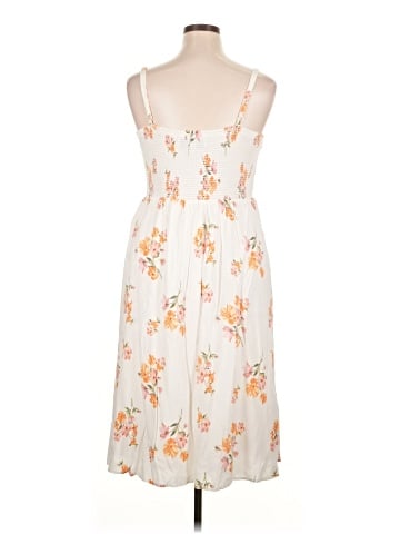 Old Navy Casual Dress (view 2)