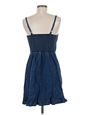 Old Navy Casual Dress (view 2)
