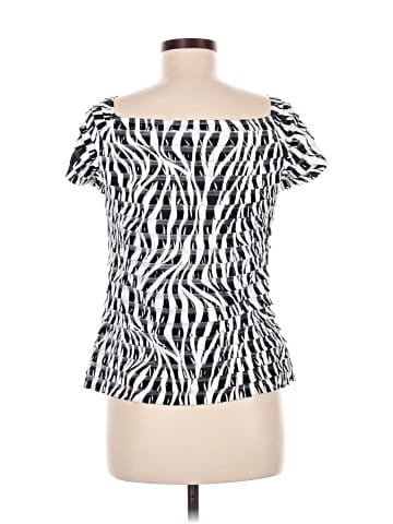 Frank Lyman Design Short Sleeve Top (view 2)