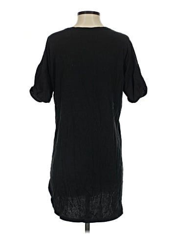 Victoria's Secret Short Sleeve T-Shirt (view 2)