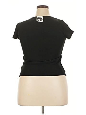 HAUTE FOX Short Sleeve Top (view 2)