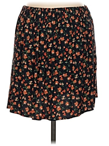 Old Navy Casual Skirt (view 2)