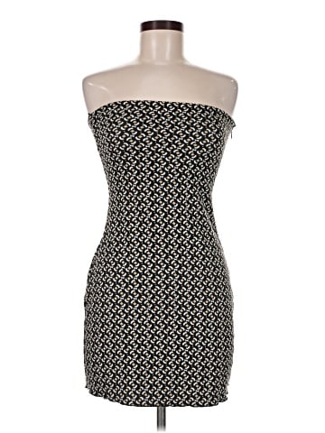 Urban Outfitters Casual Dress (view 1)