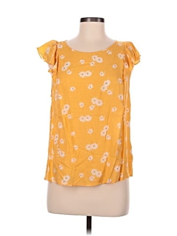 Everly Short Sleeve Blouse (view 1)
