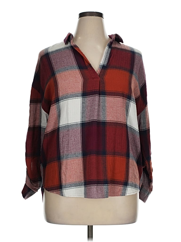Pre-owned Universal Thread 3/4 Sleeve Blouse In Burgundy
