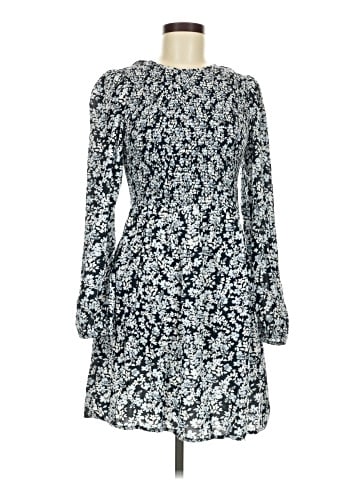 Old Navy Casual Dress (view 1)