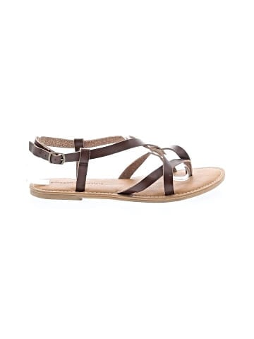 Amazon Essentials Sandals (view 1)