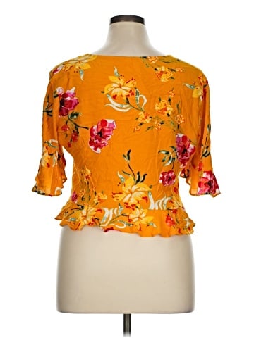 Xhilaration 3/4 Sleeve Blouse (view 2)