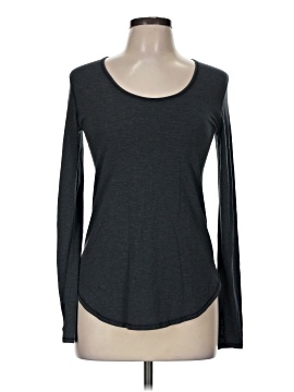 Lululemon Athletica Long Sleeve T-Shirt (view 1)