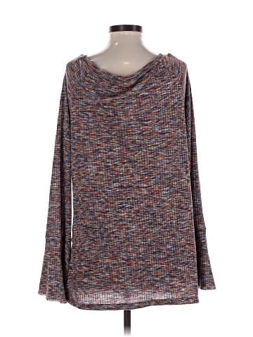 Akemi + Kin Long Sleeve T-Shirt (view 2)