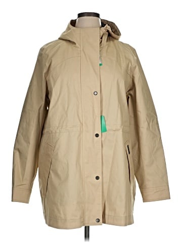 Hunter Raincoat (view 1)