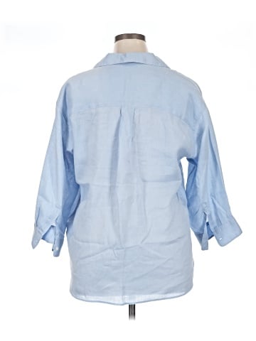 Uniqlo 3/4 Sleeve Button-Down Shirt (view 2)