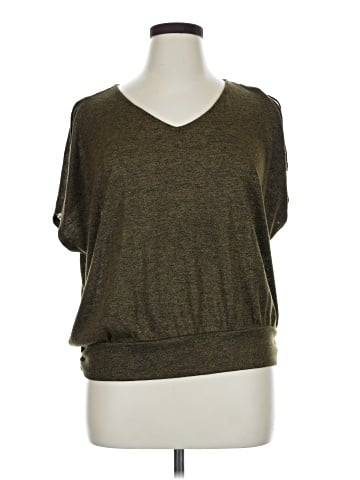 Jennifer Lopez Short Sleeve Top (view 1)