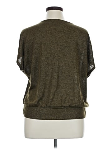 Jennifer Lopez Short Sleeve Top (view 2)