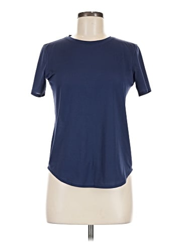 Lululemon Athletica Short Sleeve Top (view 1)