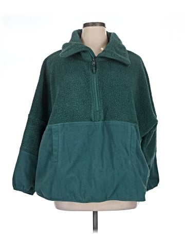 The North Face Poncho (view 1)