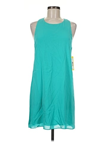 Alice + Olivia Casual Dress (view 1)