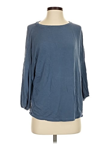 Uniqlo 3/4 Sleeve T-Shirt (view 1)