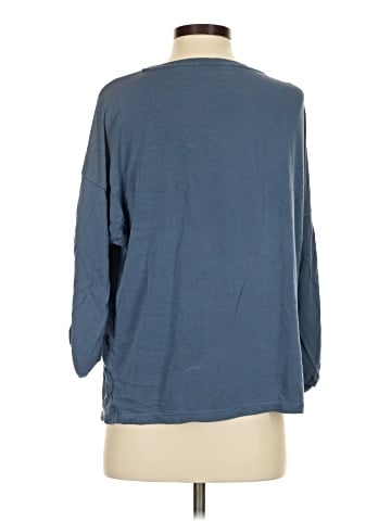 Uniqlo 3/4 Sleeve T-Shirt (view 2)
