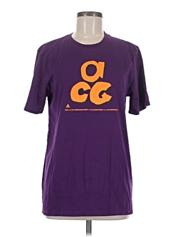 Nike Short Sleeve T-Shirt (view 1)