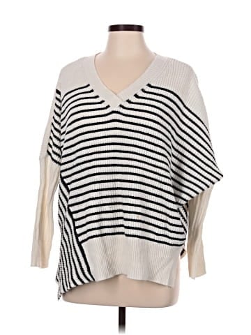 Romeo & Juliet Couture Poncho (view 1)