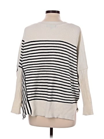 Romeo & Juliet Couture Poncho (view 2)