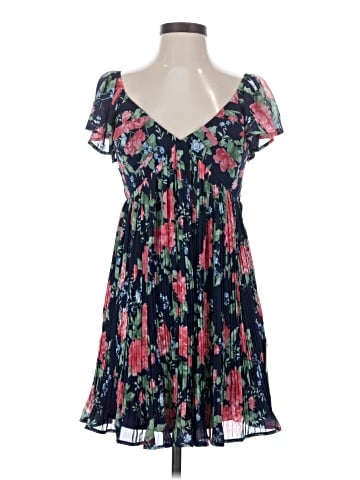 Lulus Casual Dress (view 1)