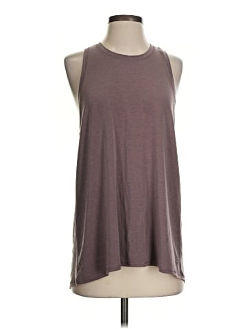 Gap Fit Sleeveless T-Shirt (view 1)