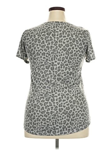 Zoe+Liv Short Sleeve T-Shirt (view 2)
