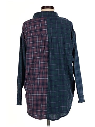 Wild Fable Long Sleeve Button-Down Shirt (view 2)
