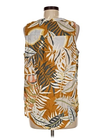C&C California Sleeveless Button-Down Shirt (view 2)