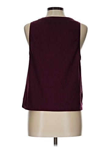 Gap Fit Sleeveless T-Shirt (view 2)